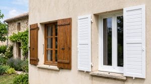 Volets battants PVC ou bois à Six-Fours-les-Plages